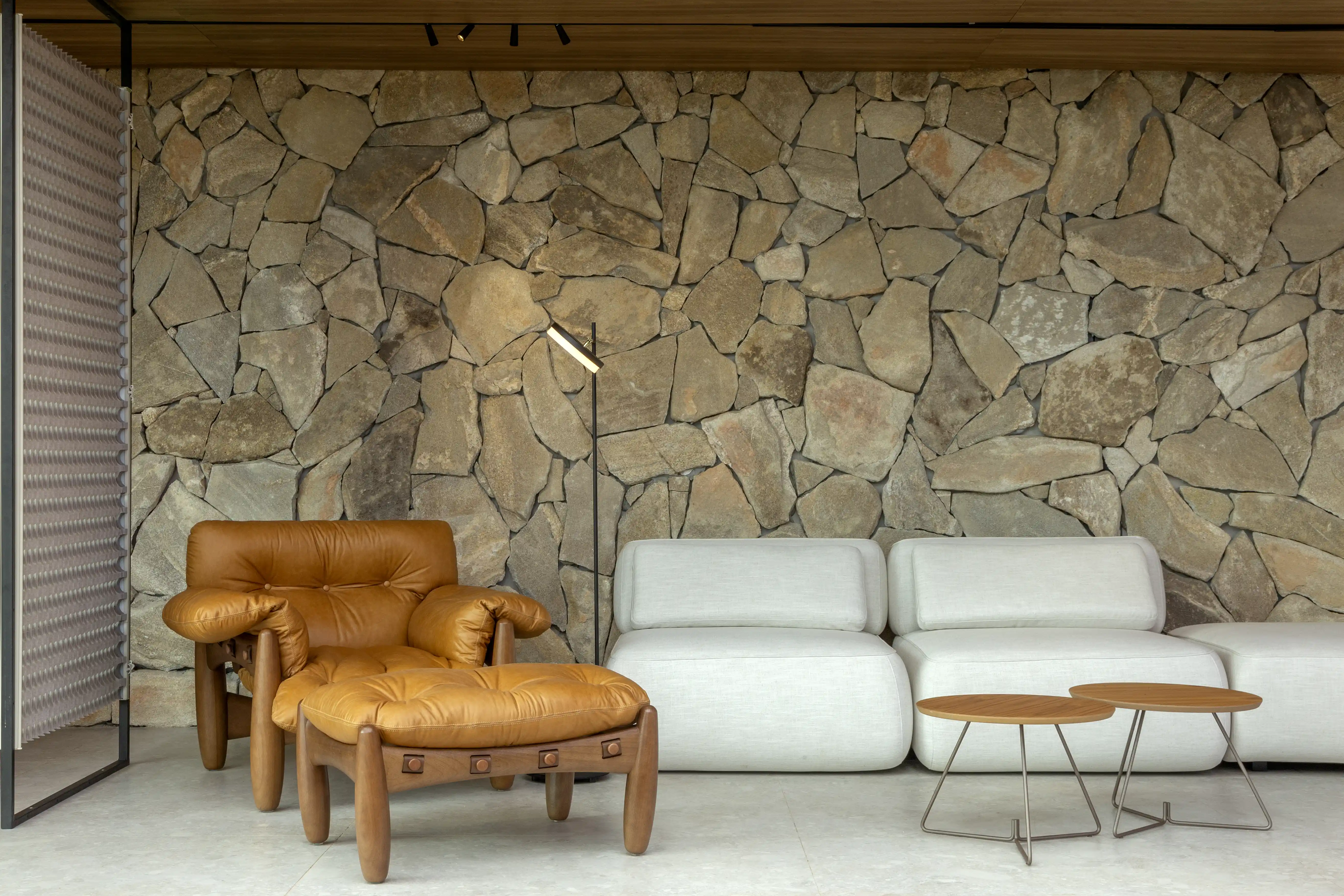 tipos de pedra natural para parede de sala