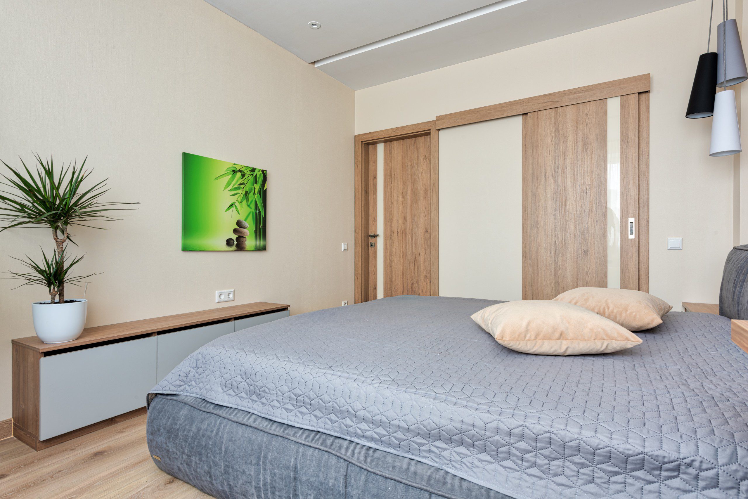 papel de parede ou painel ripado quarto casal