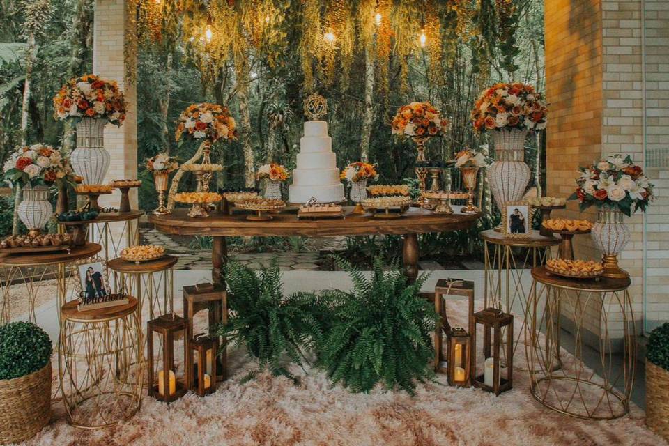 Decoração Pegue e Monte vs. Decoração Completa: Qual Escolher?