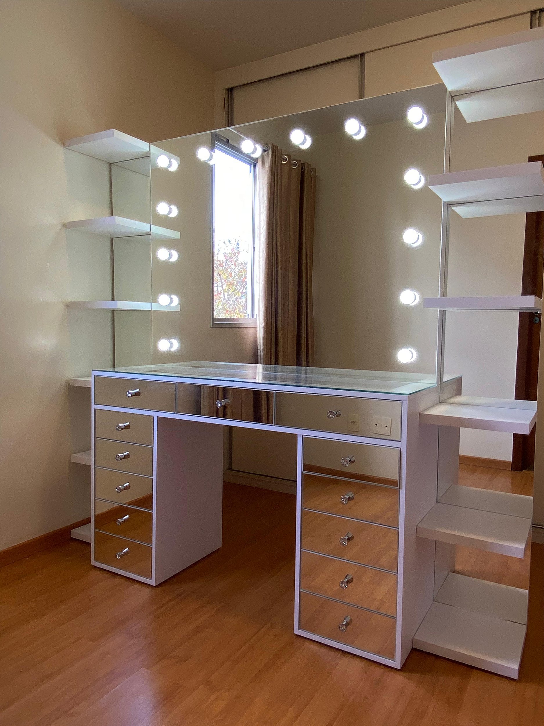 penteadeira moderna suspensa