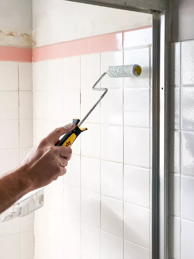 como pintar azulejo com spray