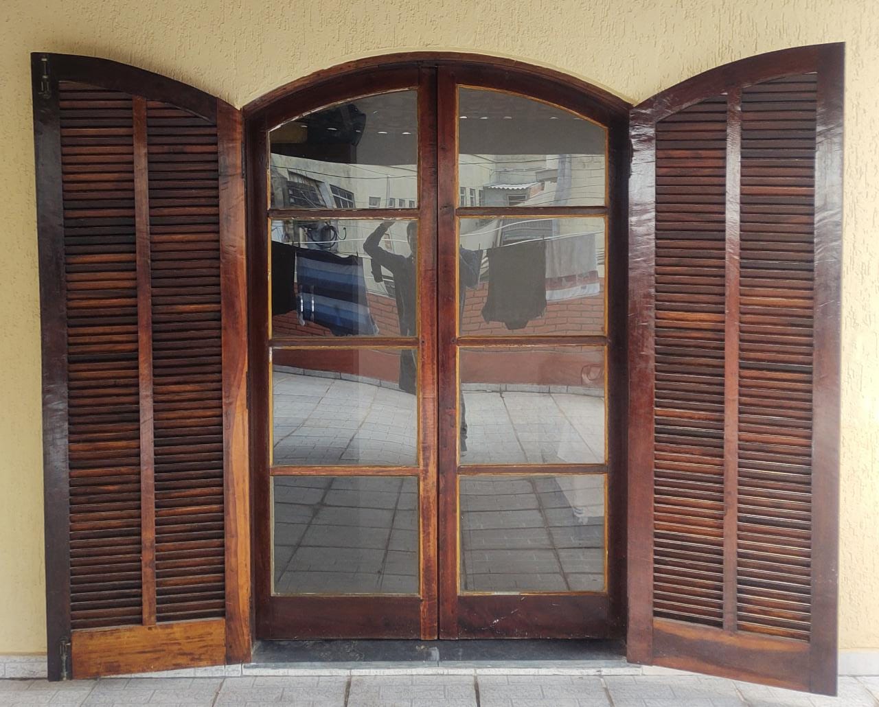 Porta balcão madeira 4 folhas