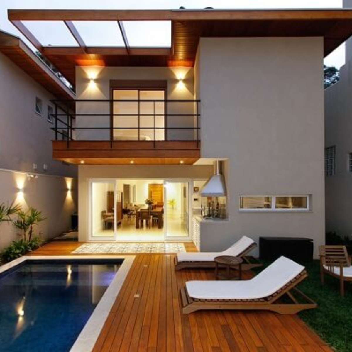 quanto custa construir área de lazer com piscina e churrasqueira