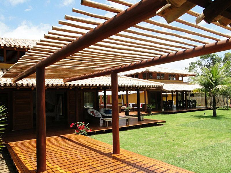 Pergolado de eucalipto tratado Leroy Merlin