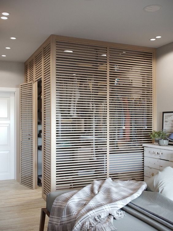 Closet planejado com divisória