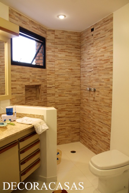 Revestimento box banheiro porcelanato amadeirado