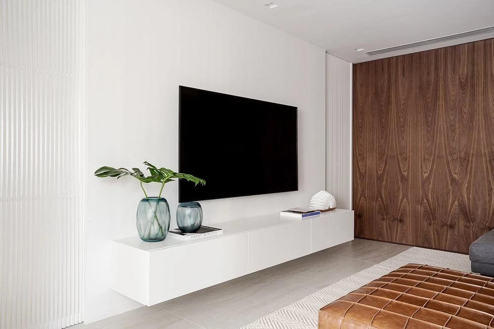 revestimento sala de tv com iluminação LED
