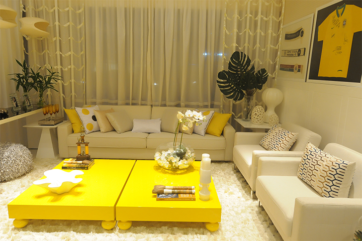 estilo escandinavo sala amarelo cinza