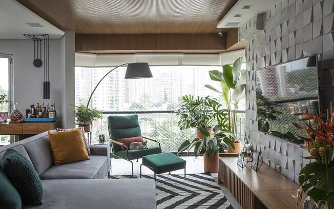 Como Escolher o Fechamento de Vidro Ideal para sua Varanda Integrada