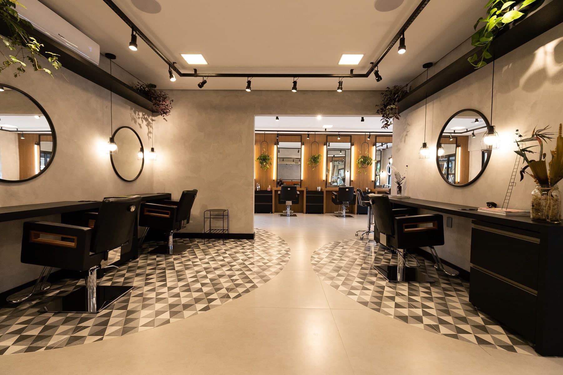 erros comuns decoração salão beleza evitar