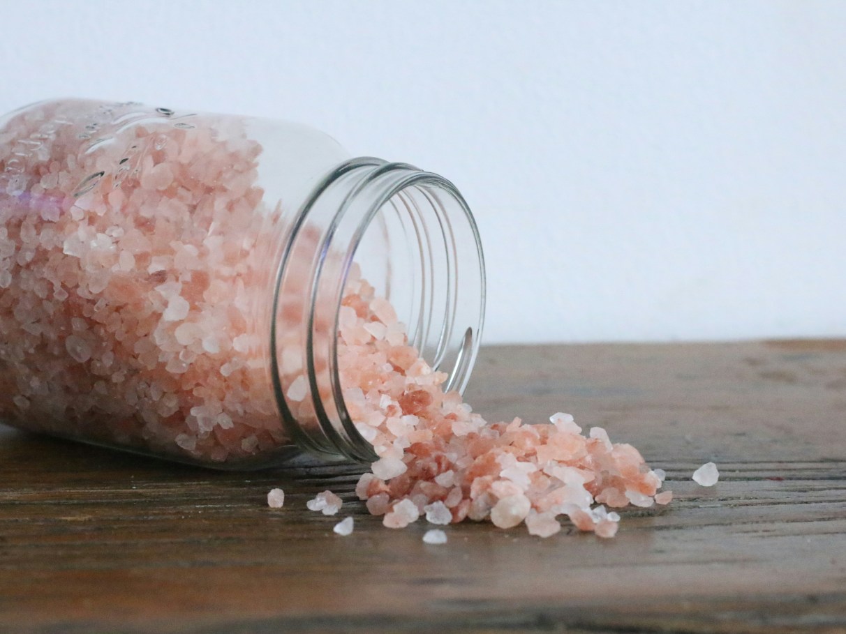 simpatia para visita indesejada ir embora