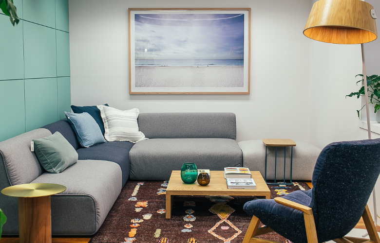 Tendências de tecidos para sofás cinza em 2024