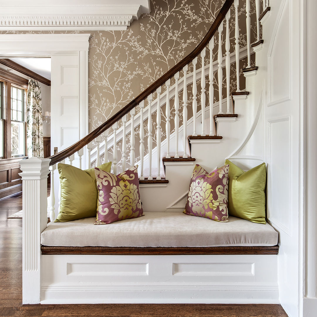 como decorar embaixo da escada