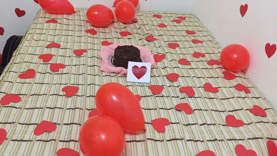 jantar romântico no quarto