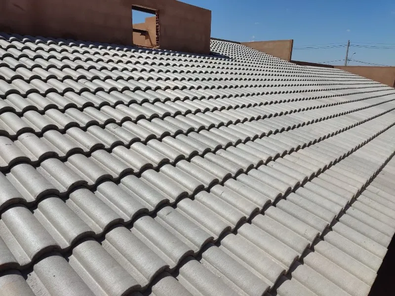 Telhado cinza chumbo