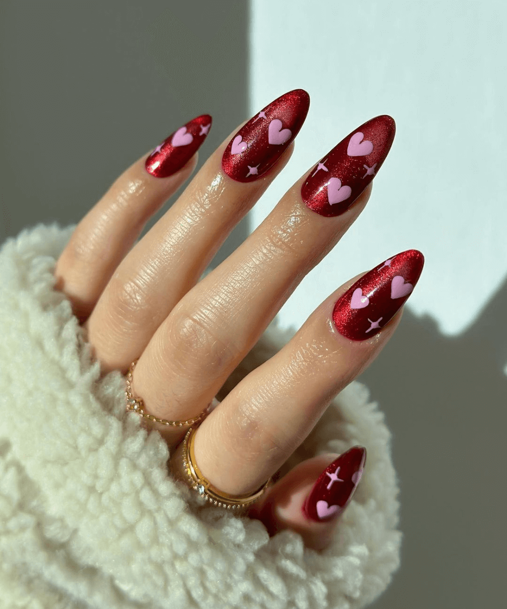 ideias de unhas de gel com corações delicados