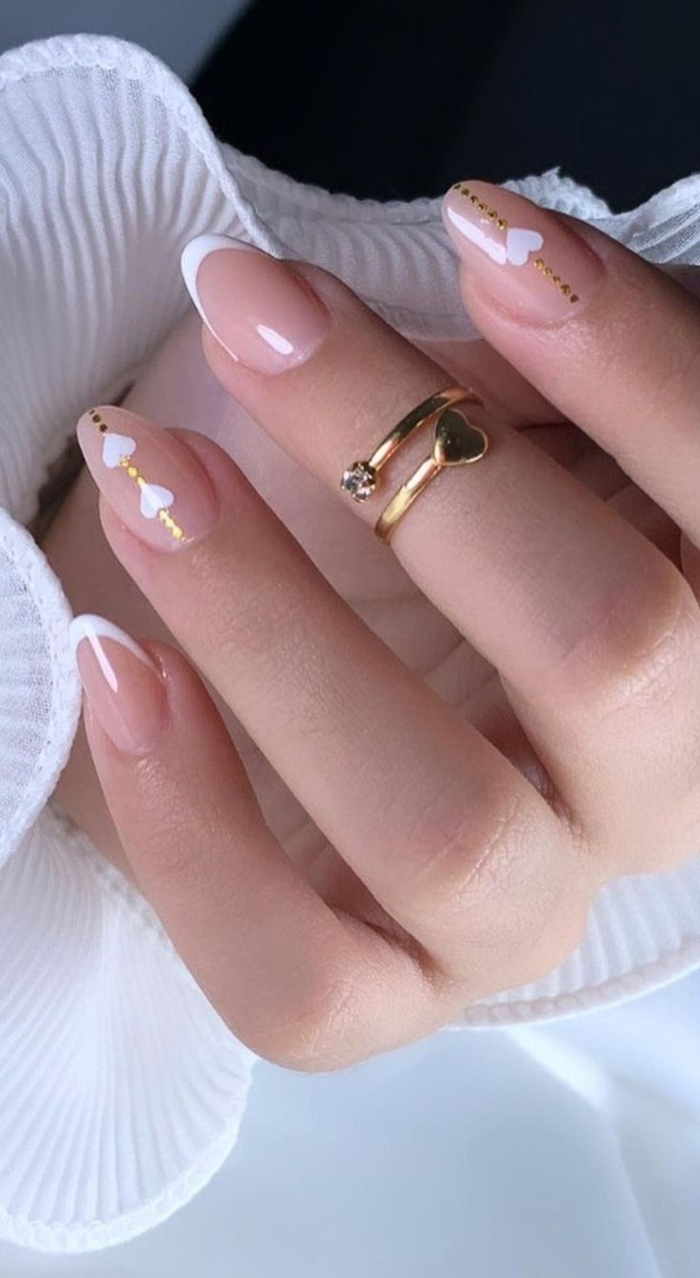 unha de gel coração vazado ou micro corações qual escolher