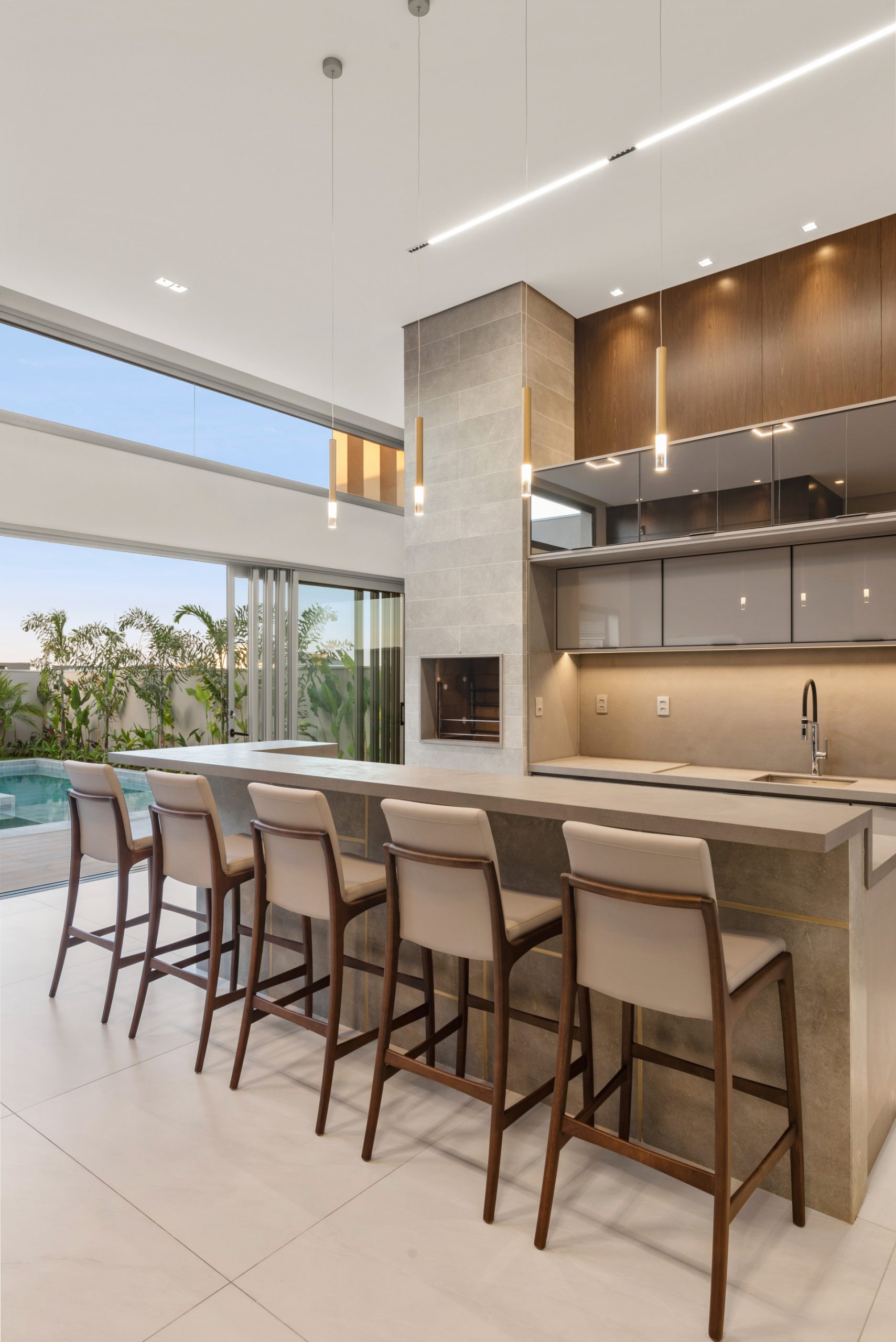 Guia Completo: Materiais e Revestimentos para Varandas Gourmet Duráveis