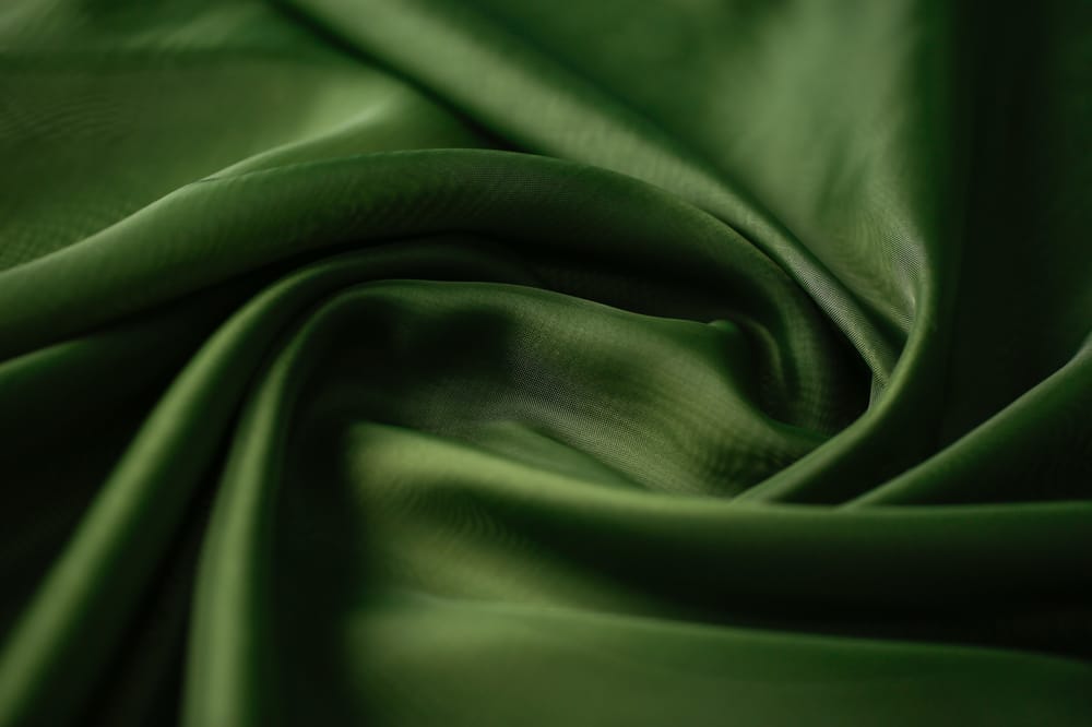 verde musgo amarelado