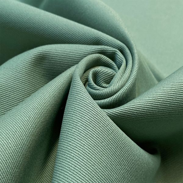 verde oliva acinzentado