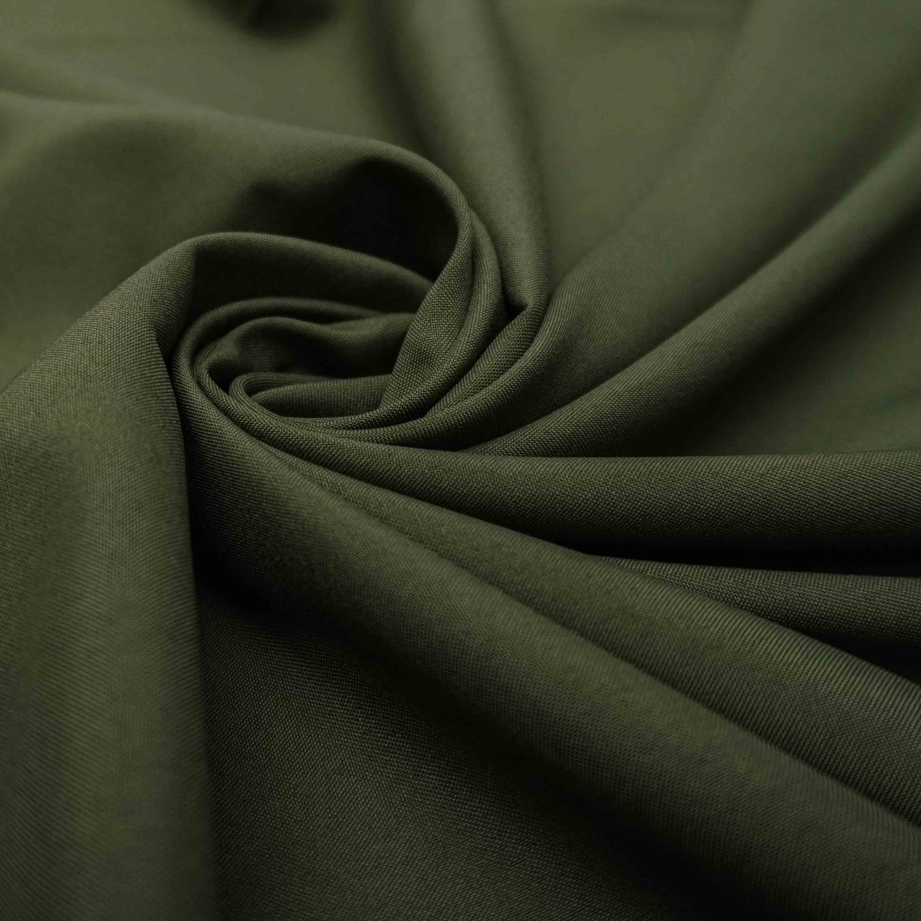 verde musgo escuro
