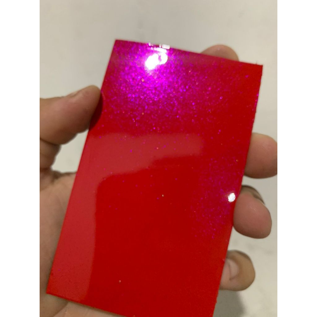 tendência moda vermelho roxo 2026