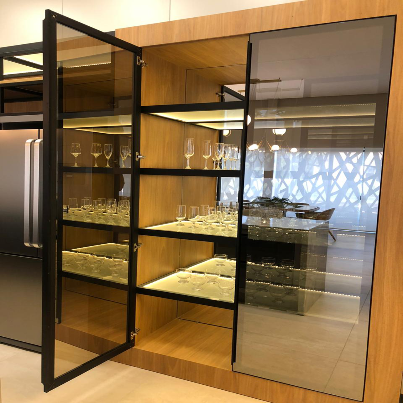 vidro reflecta preto para cozinha