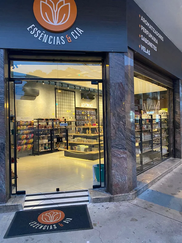 vitrine de loja vs vitrine virtual