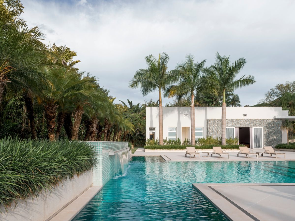 como decorar borda de piscina