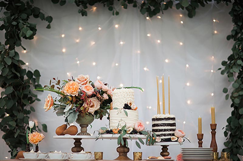decoração mesa de bolo casamento