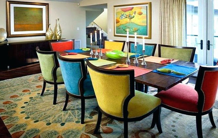como usar cadeiras antigas na decoração