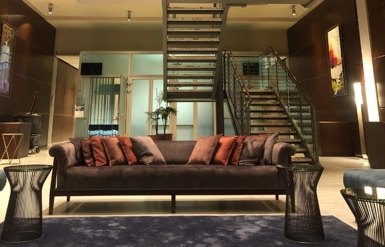sofá pequeno para loft