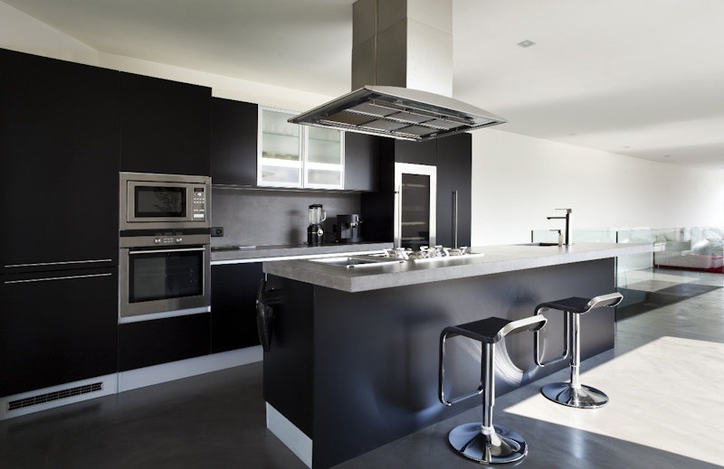 cozinha moderna preto e branco planejada