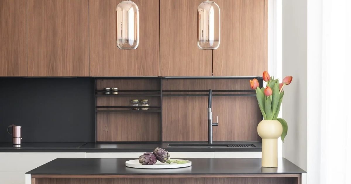 cozinha escura elegante