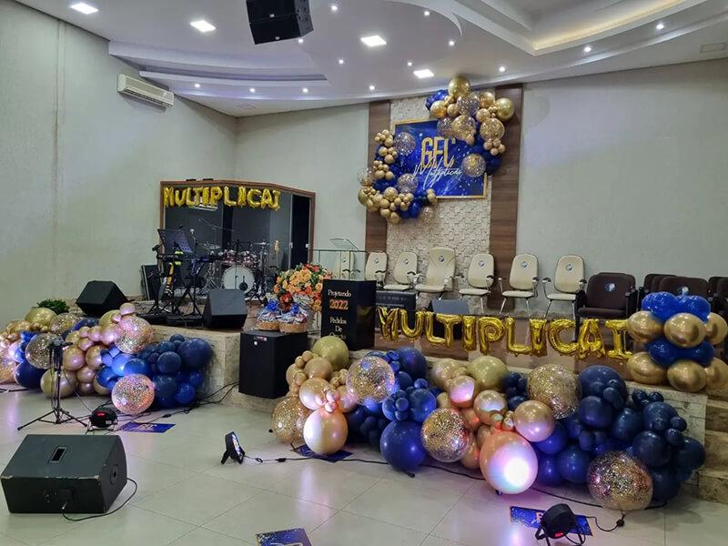 decoração altar evangélico quadrangular