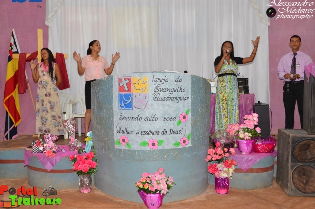 decoração igreja quadrangular simples