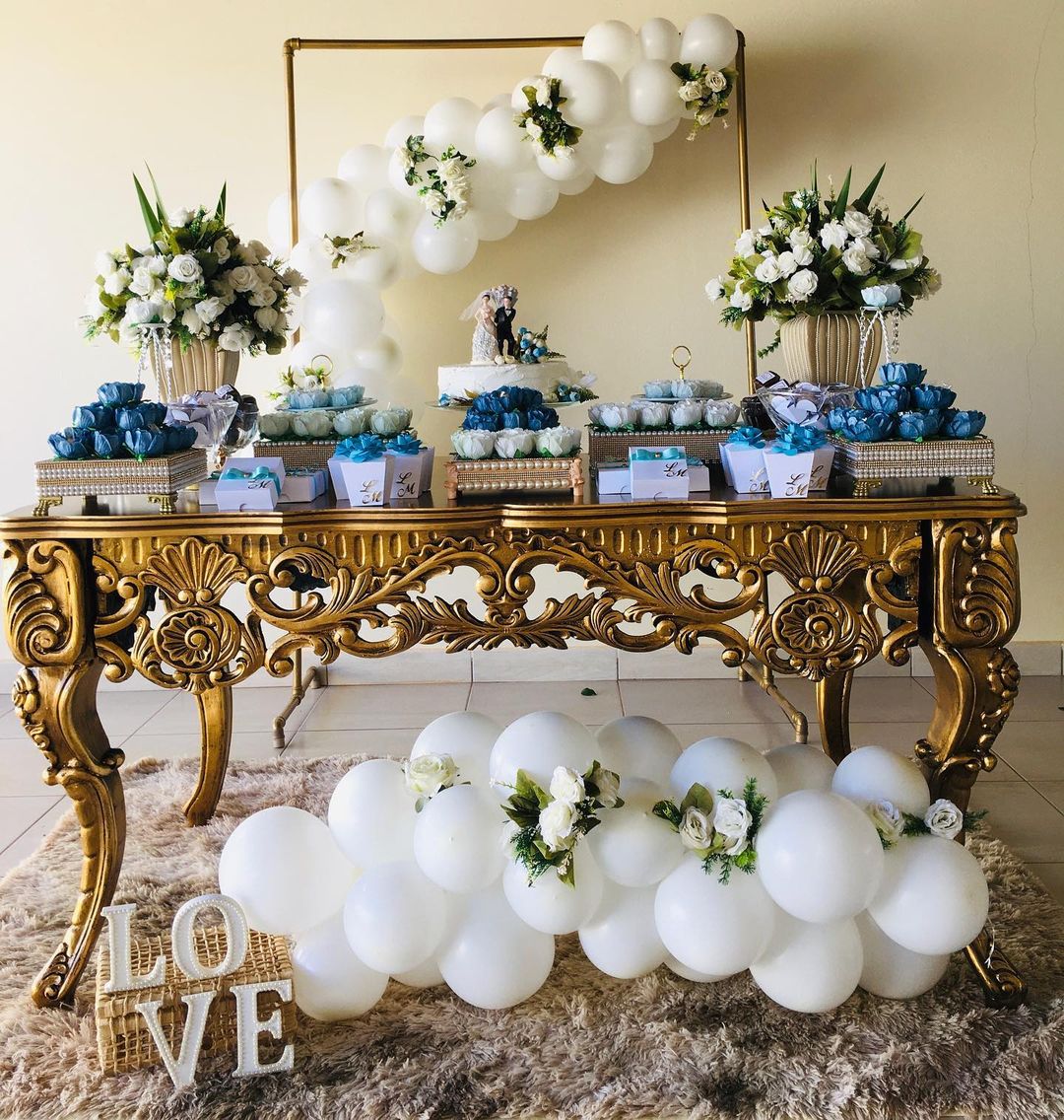paleta azul e branco decoração