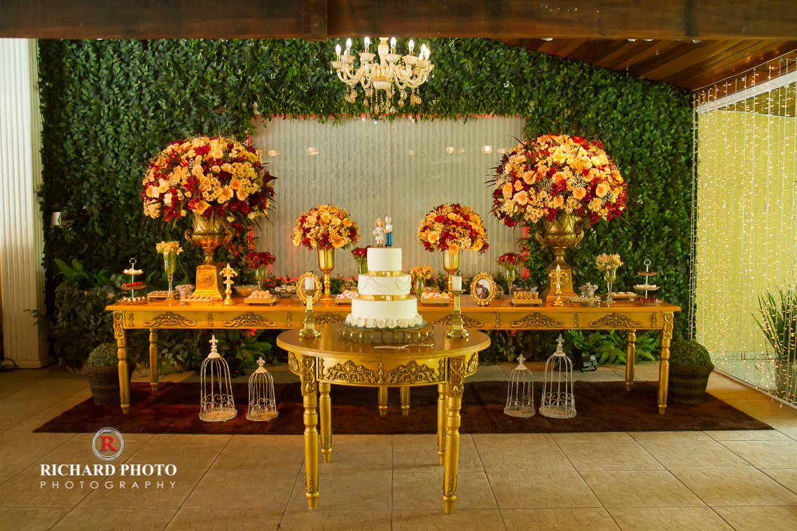 mesa principal bodas de ouro simples