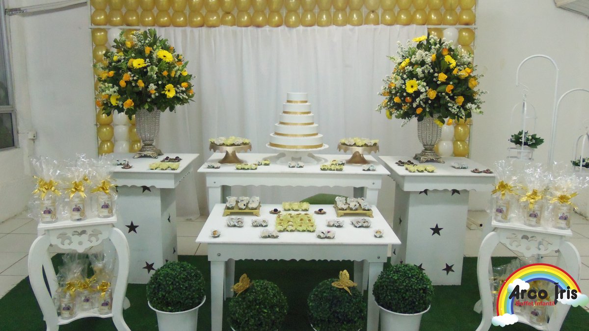 painel bodas de ouro simples