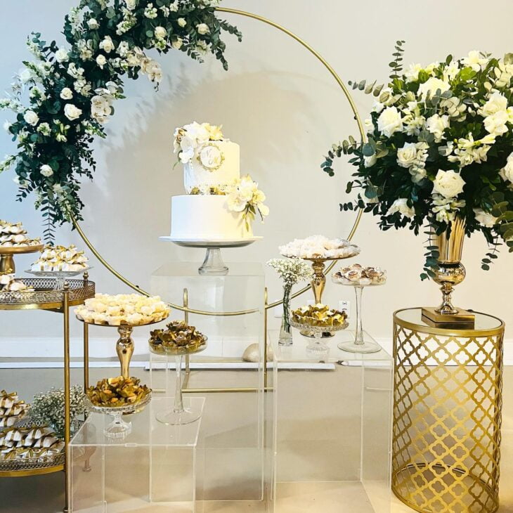 painel bodas de ouro simples