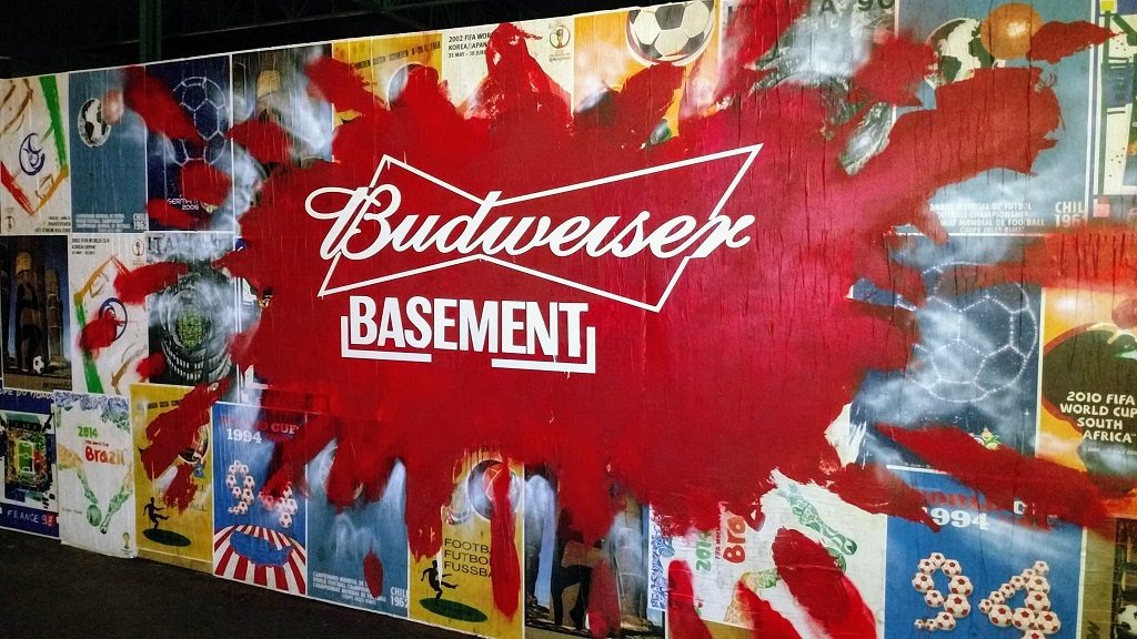 decoração de festa Budweiser masculina