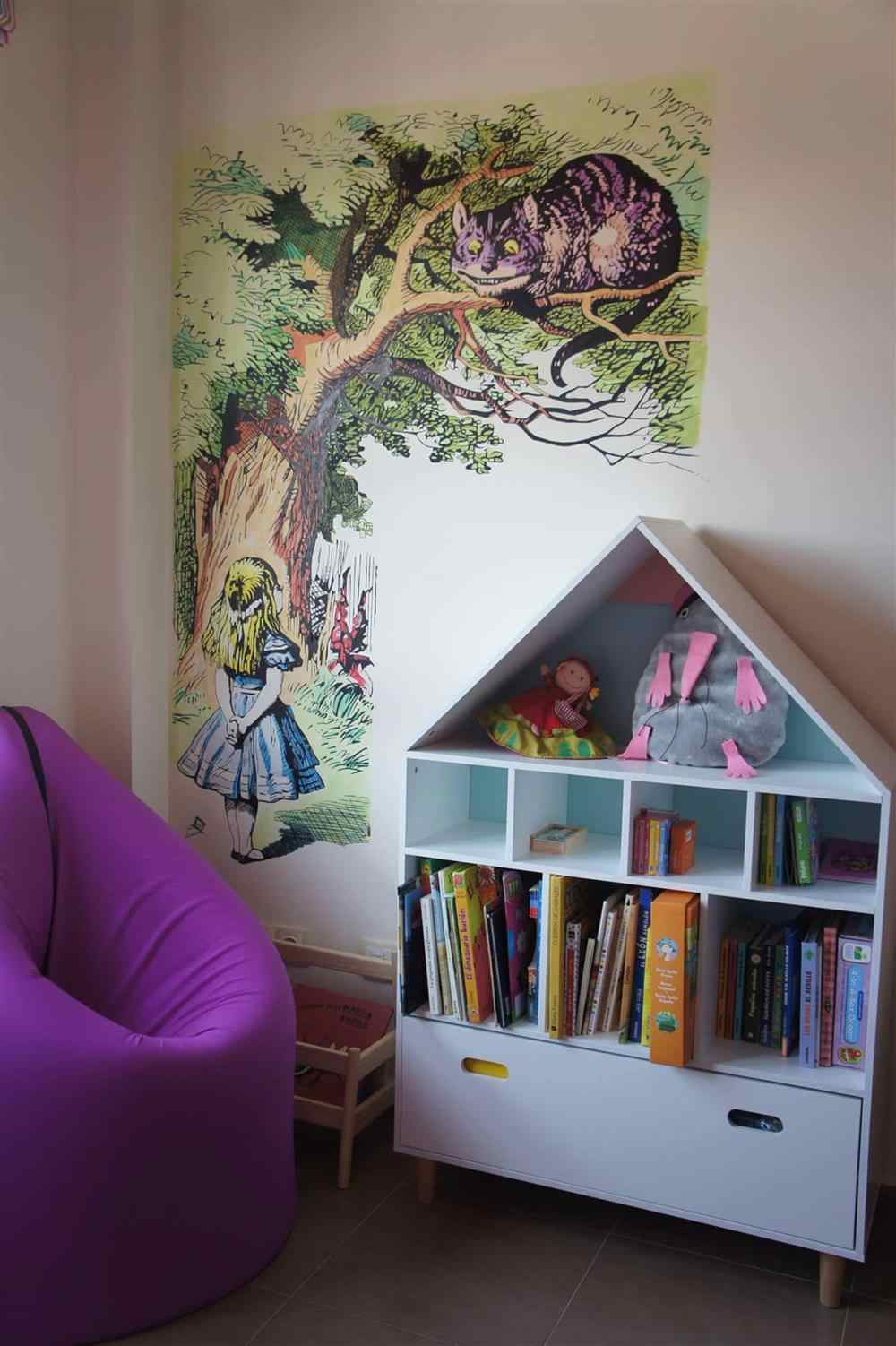 cantinho da leitura com pouco dinheiro sala de aula