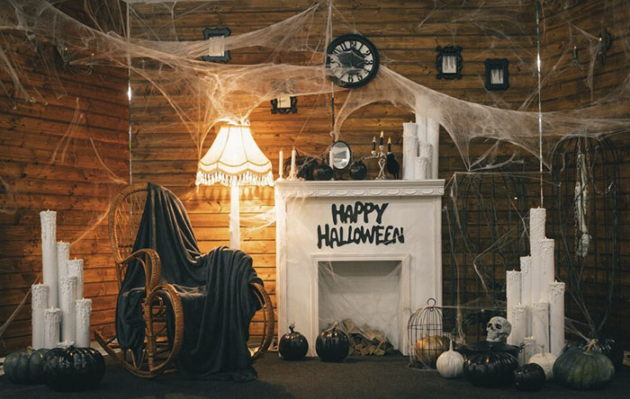 mesa de halloween decorada