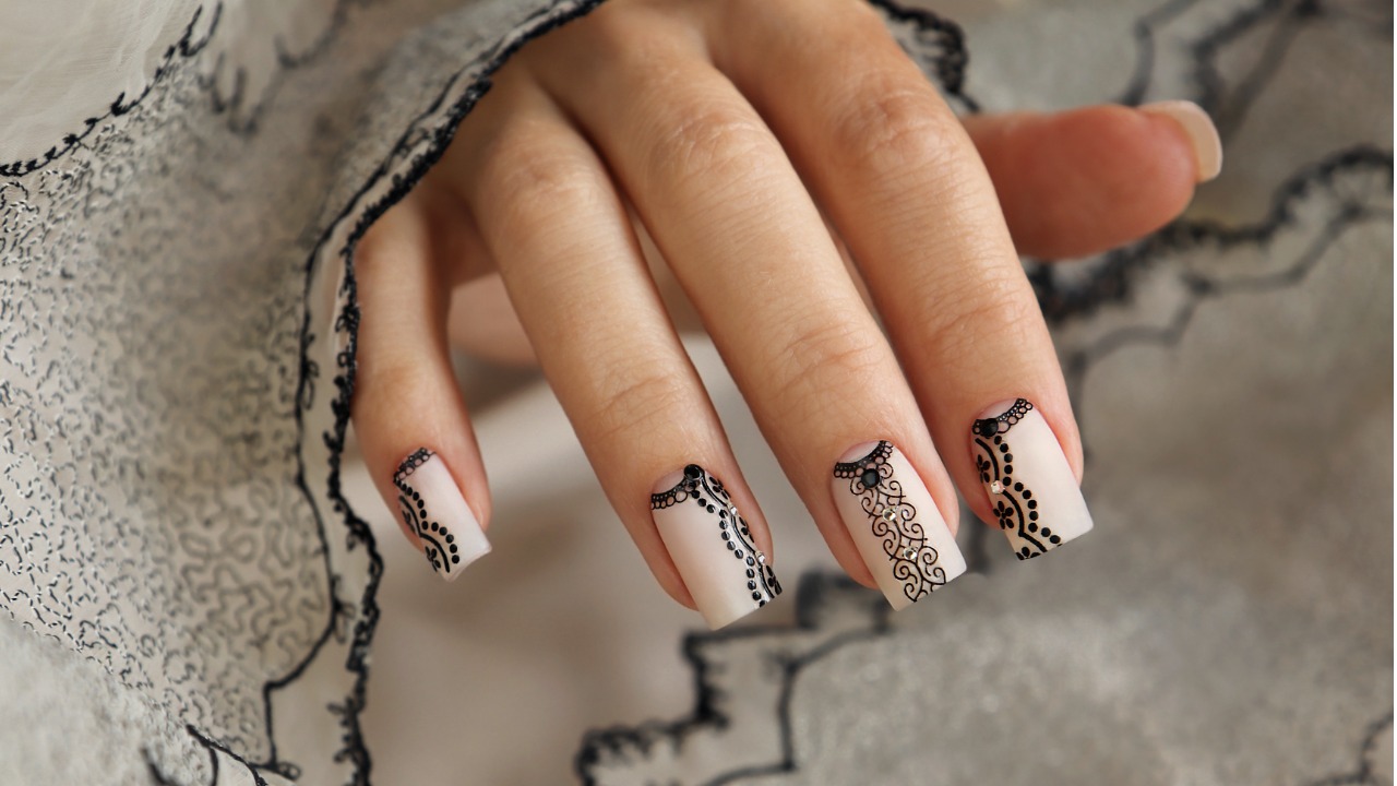 esmalte nude para pele morena