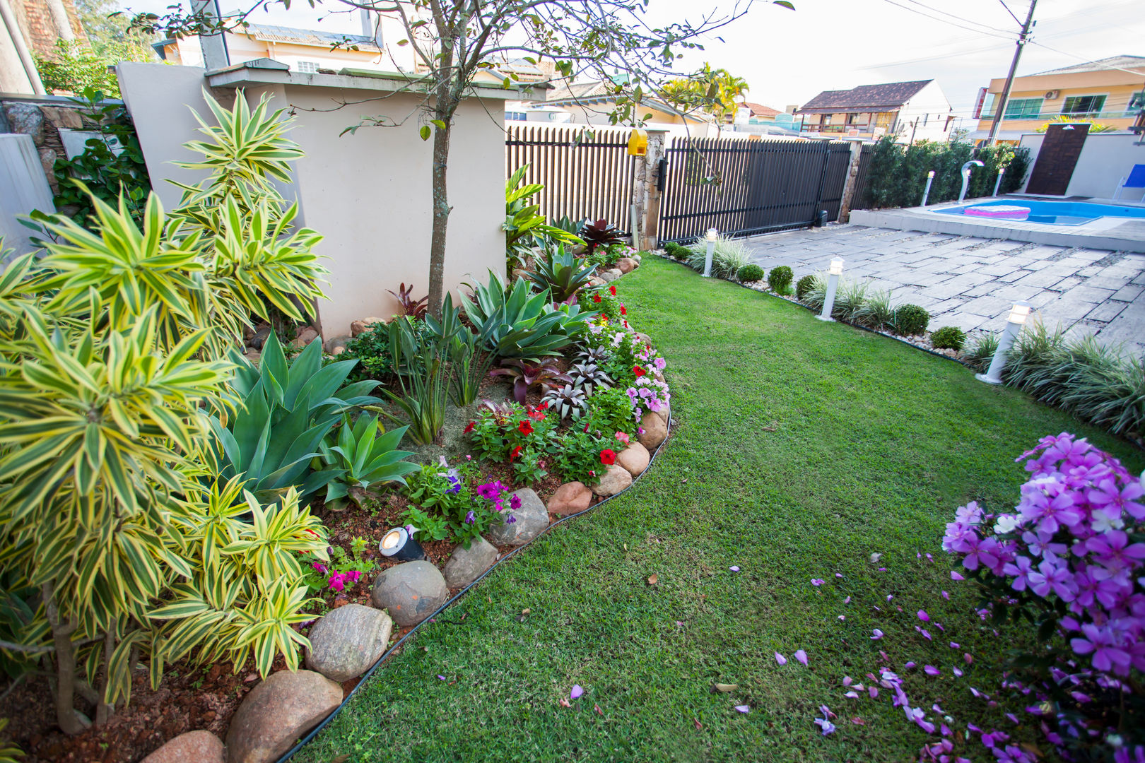 como criar um refúgio verde no quintal