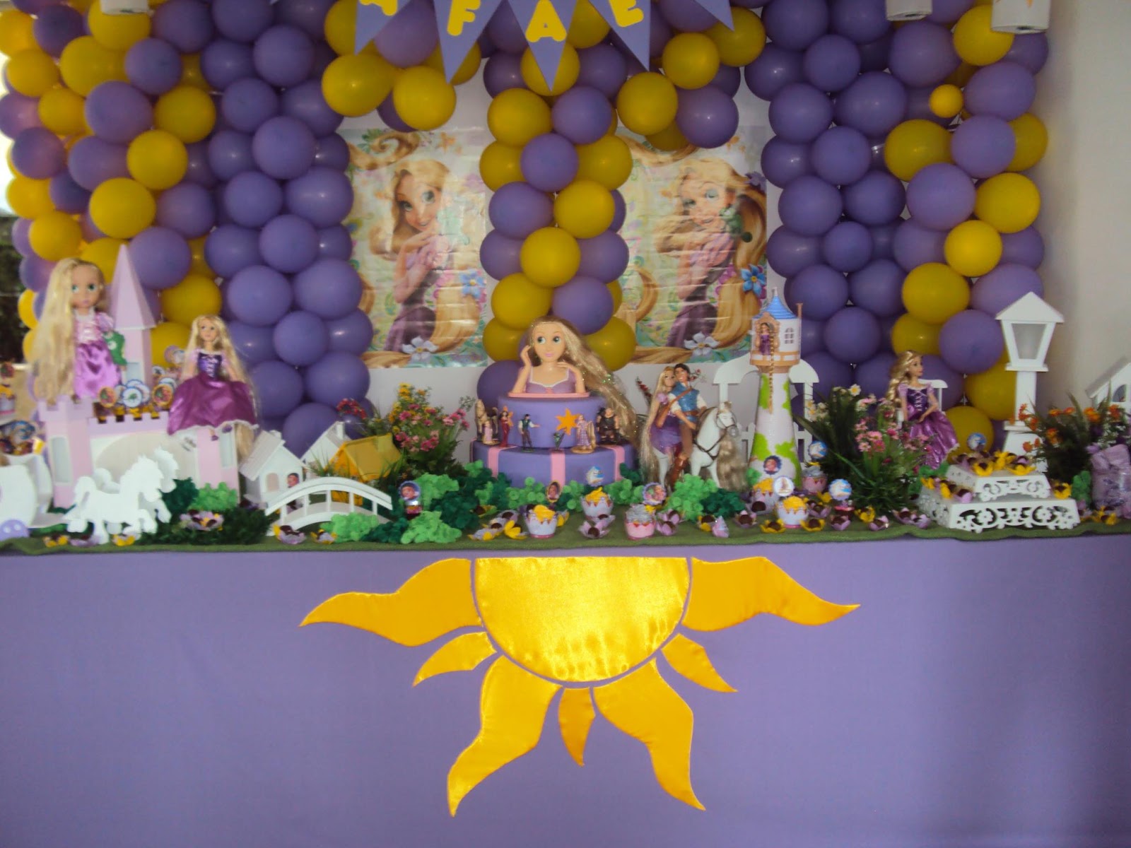 bolo rapunzel
