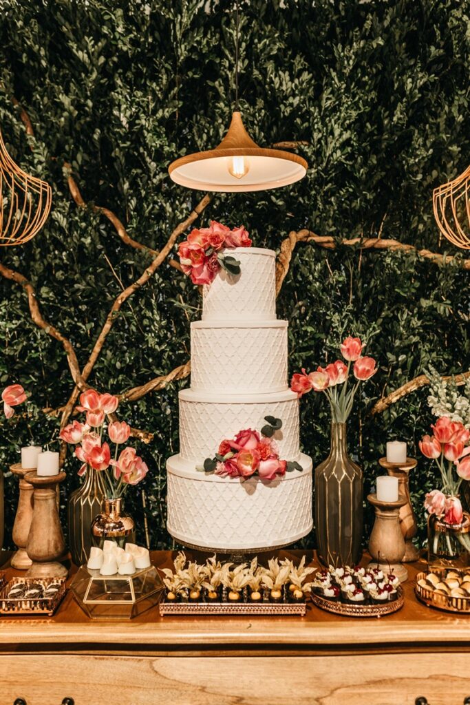ideias mesa bolo casamento