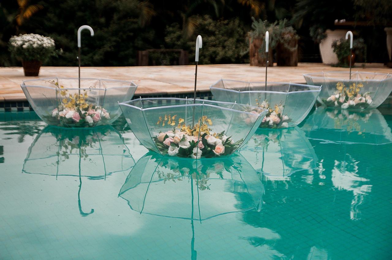 decoração piscina casamento civil