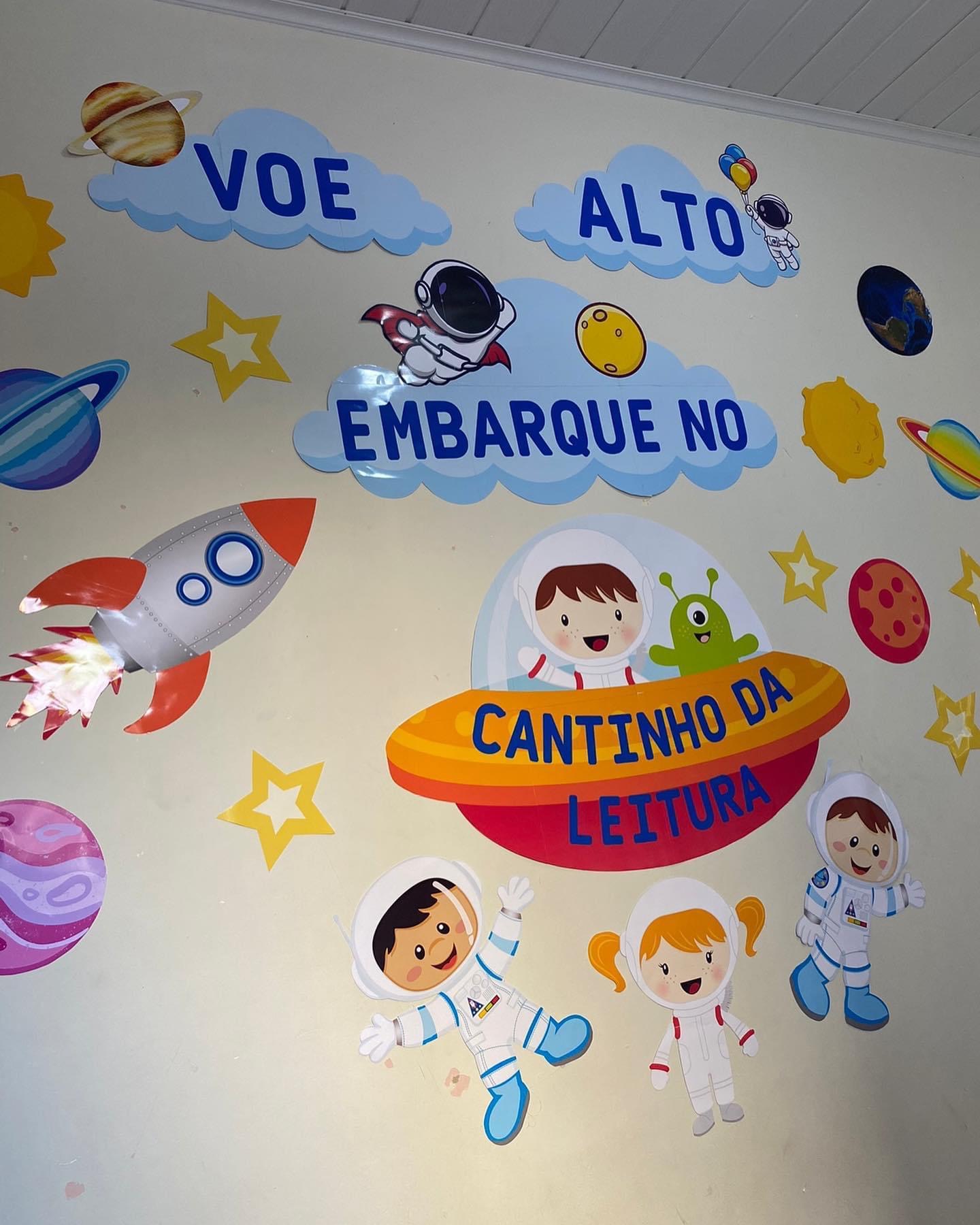 decoração sala de aula espaço sideral