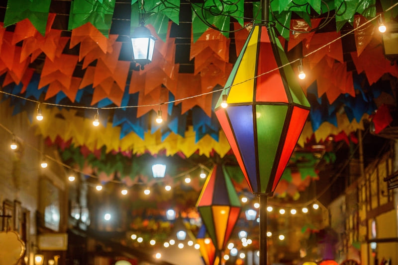 como decorar teto festa junina simples